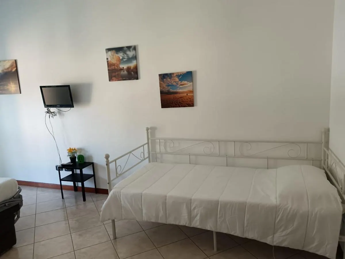 Appartamento Landriano Casa alle porte del Sole 0*,  Italia