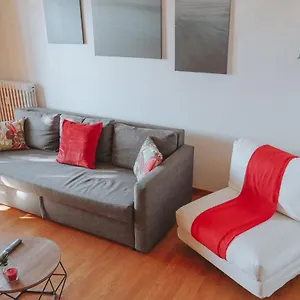 Appartamento 10 Min From The Airport-wifi-free Parking, Samarate